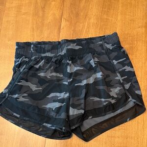 Athleta Black and Gray Camo Women's Athletic Shorts